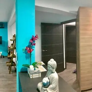 https://casa-azul-nerja.hotelsinnerja.org